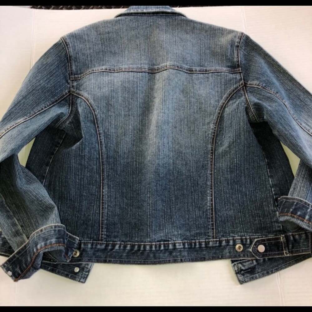 Jean Jacket - Picture 4 of 4